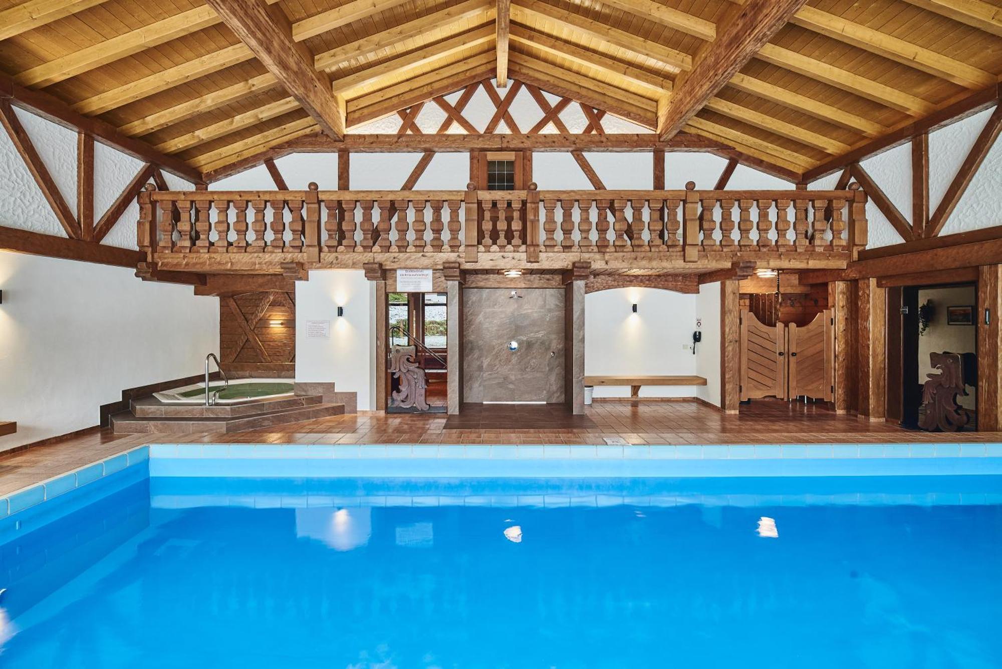 Hotel Aktivhotel&gasthof Schmelz Ihr Wellness In 3*